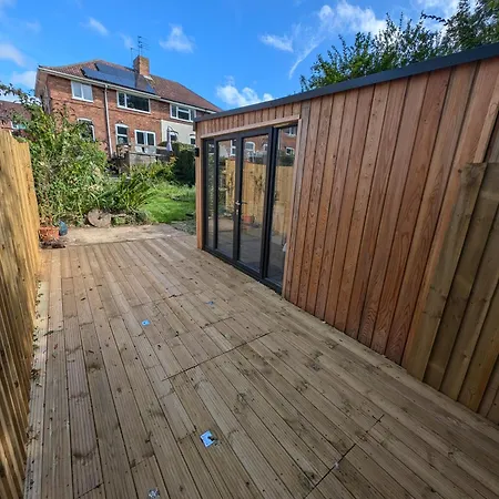 Peaceful, Private And Spacious Double Garden Apartmán Bristol