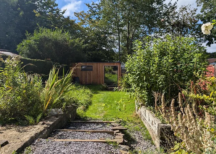 Apartament Peaceful, Private And Spacious Double Garden Bristol